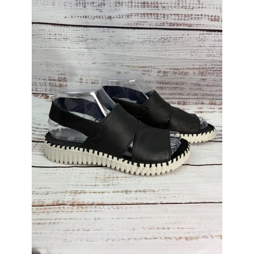 Eric Michael Sola Black Leather slingback sandal white flat sole EU 36 US 5-5.5